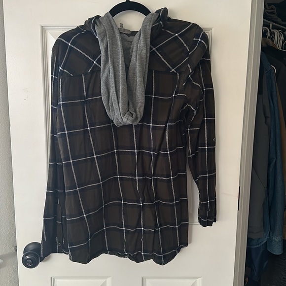 Women’s Flannel - Picture 2 of 2
